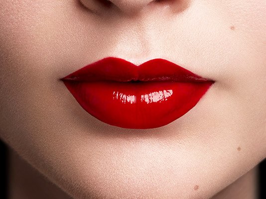 Lipstick 350 insanesation color riche shine product detail application light skin